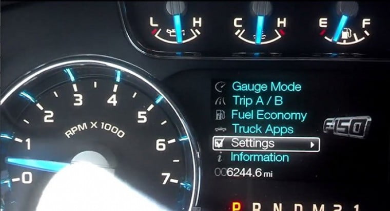 Định mức thay nhớt xe ô tô và cách thay nhớt xe ô tô tại nhà mới nhất