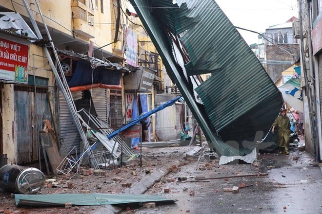 Khi di chuyển trong mùa mưa để đảm bảo an toàn cho mọi người cần lưu ý 7 điều